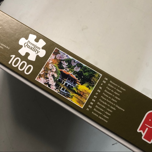 🌷SALE🌷1000pc puzzle: “Blossom in Japan” (Jumbo) - Picture 4 of 7